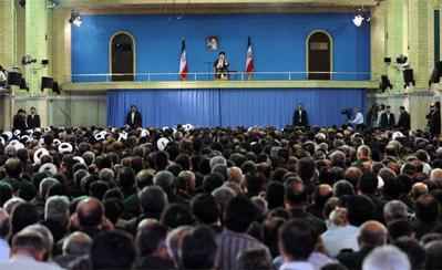 آمریکا، زورگویي است که در سطح جهان، به‌دنبال باج‌گیری است
