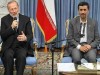عزل وزير خارجه در حال ماموريت خارجي معني ندارد!