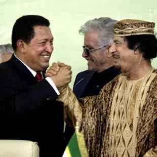 چرا هوگو چاوز را بخاطر حمايتش از ديكتاتور جنايتكار ليبي محکوم نمي کنیم؟