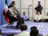 انتقاد رهبر انقلاب از برخی مسؤولان و رسانه ها به خاطر القای دوگانگی و دعوا