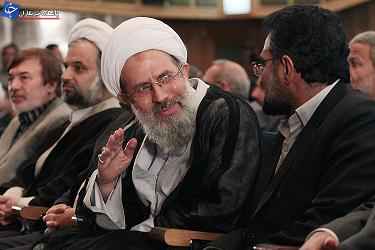 هنر نيست که از خانواده شهيد کودتاچي بسازيم