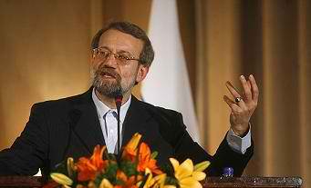 کارهاي وصله پينه هم در دولت قبلي و هم در دولت فعلي تنها مسکن هستند