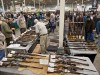 هجوم آمریکایی‌ها به نمایشگاه اسلحه و خرید بی‌سابقه سلاح